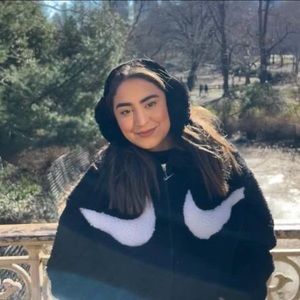 Meet your Posher, Luana